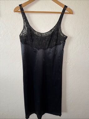 Vintage Early 70s Gossard Artemis Black Lace Slip Dress 34 Average Antron